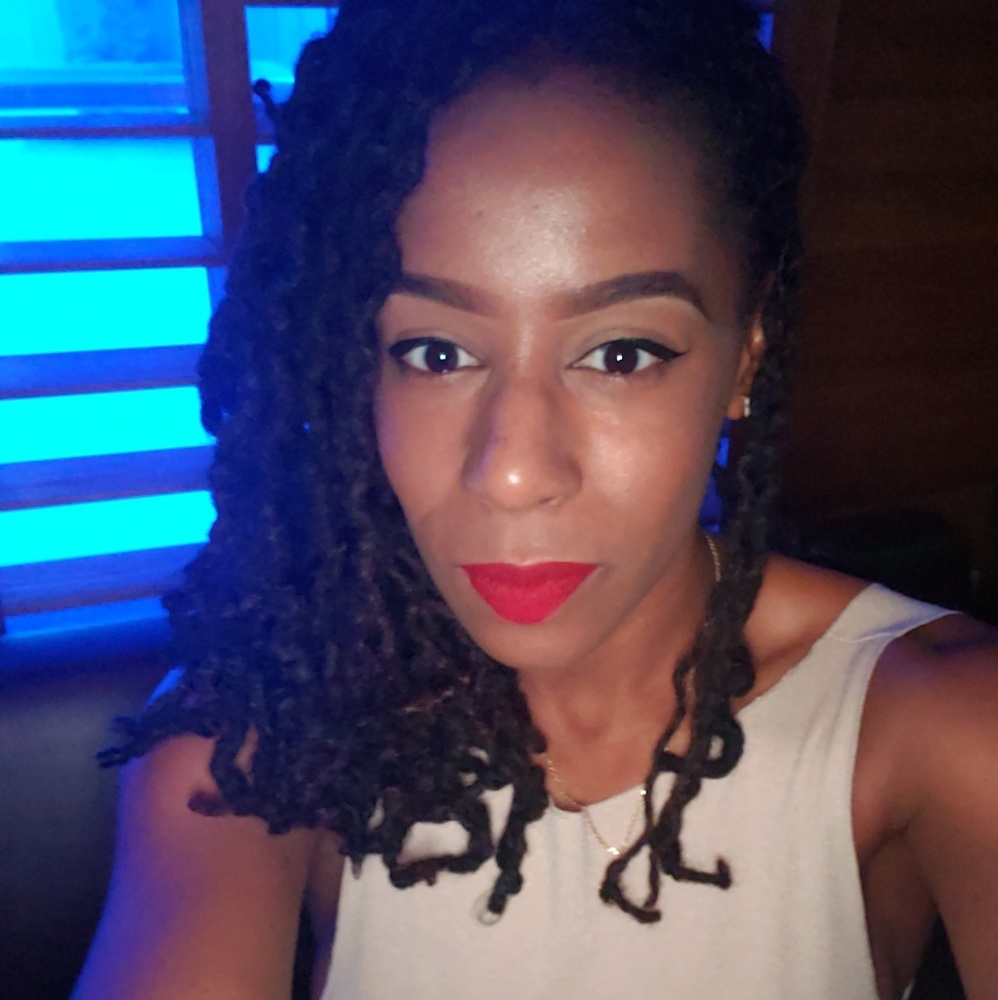 Meet your Posher, Denieda